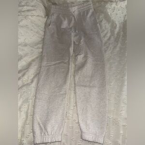 Aritzia TNA Cozy Sweatpants